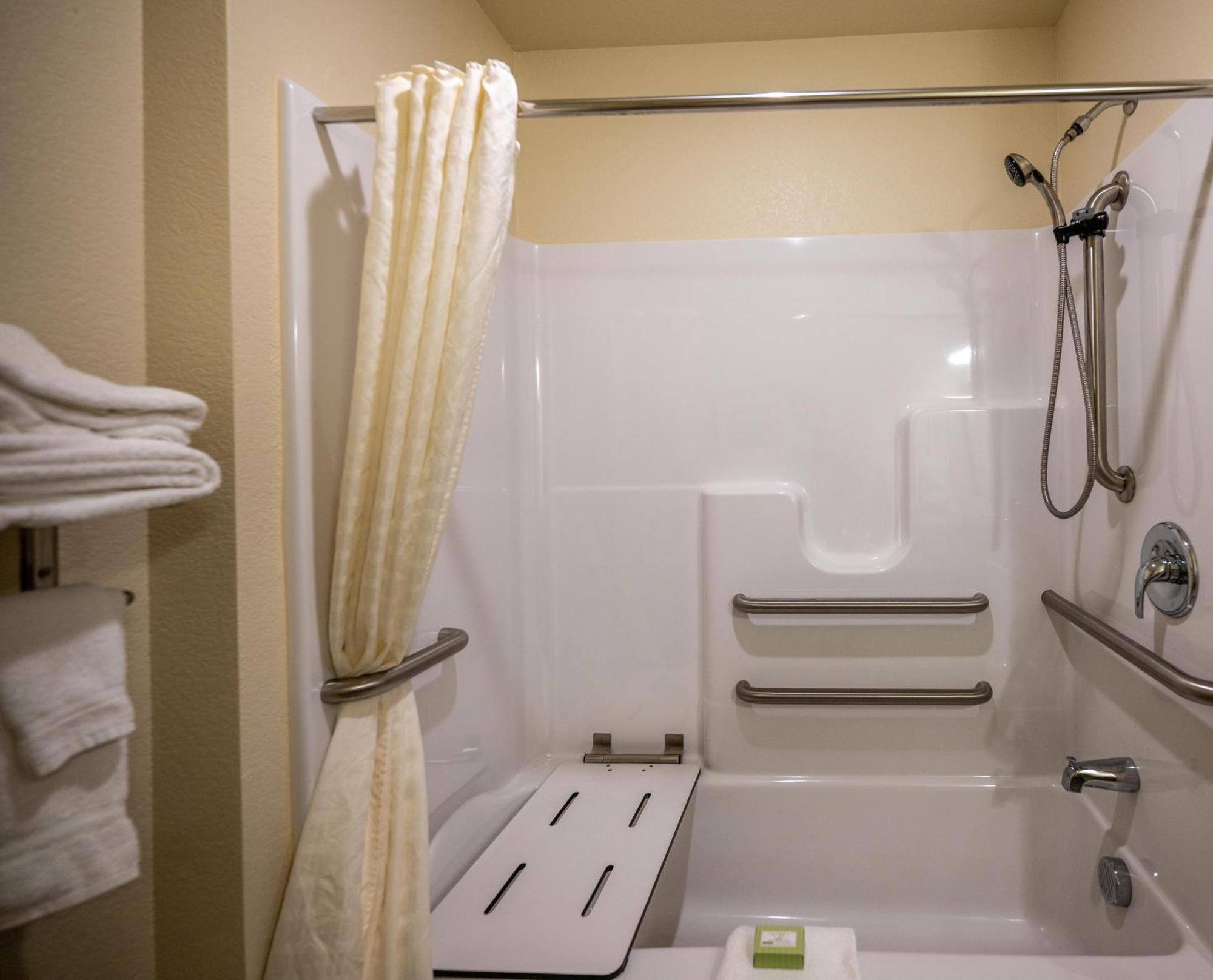 Cobblestone Hotel & Suites - Lamar Buitenkant foto